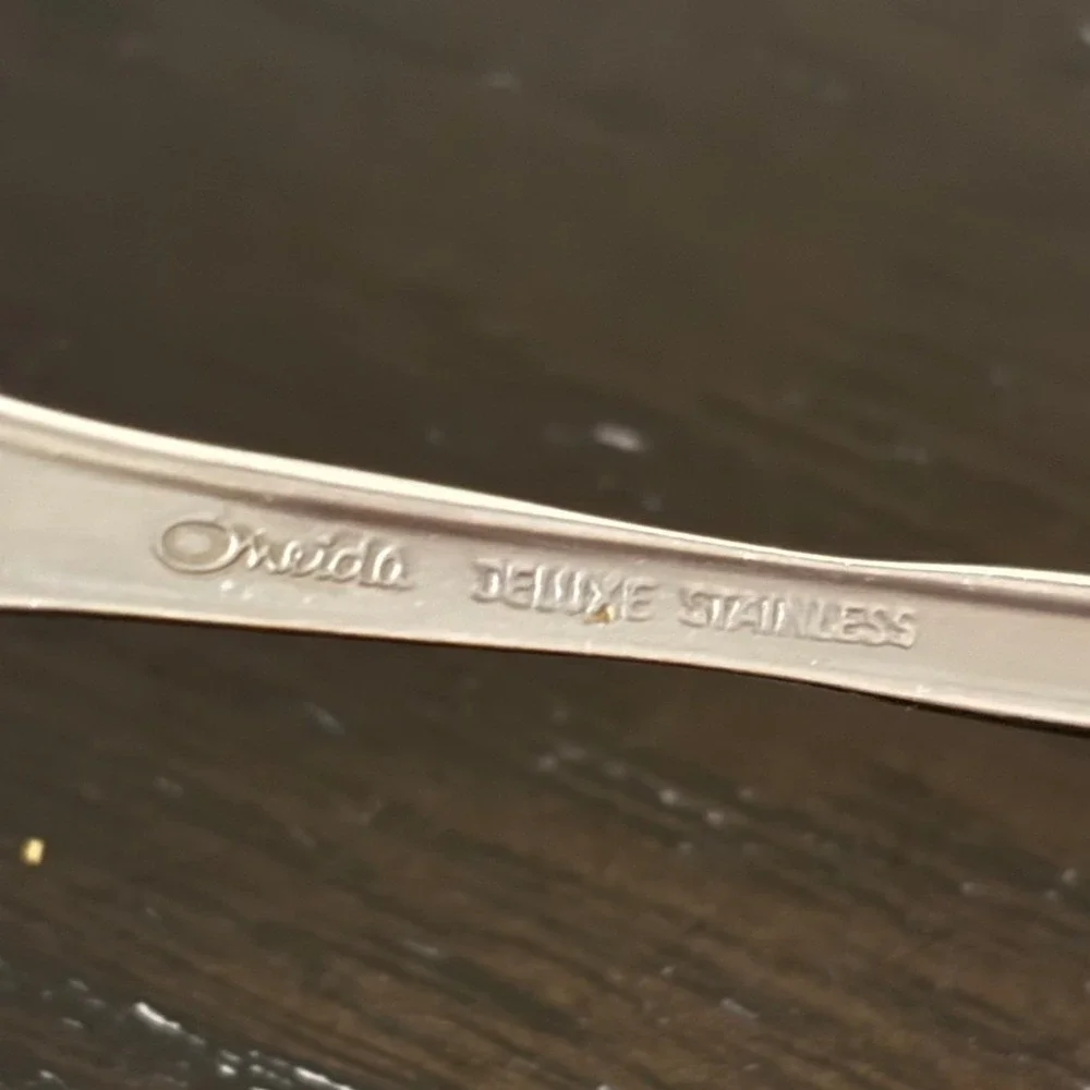 Oneida | Pierced All‎ Stainless Pie Server Independence (Stainless)